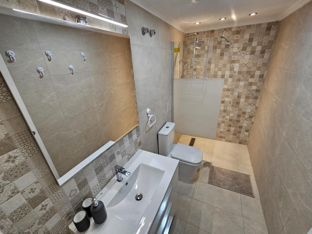 Hda Apartment 2. Torrevieja Buitenkant foto