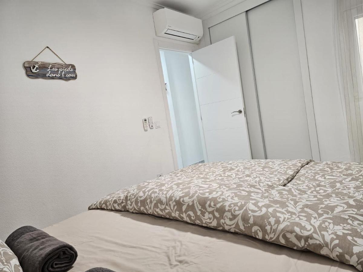 Hda Apartment 2. Torrevieja Buitenkant foto