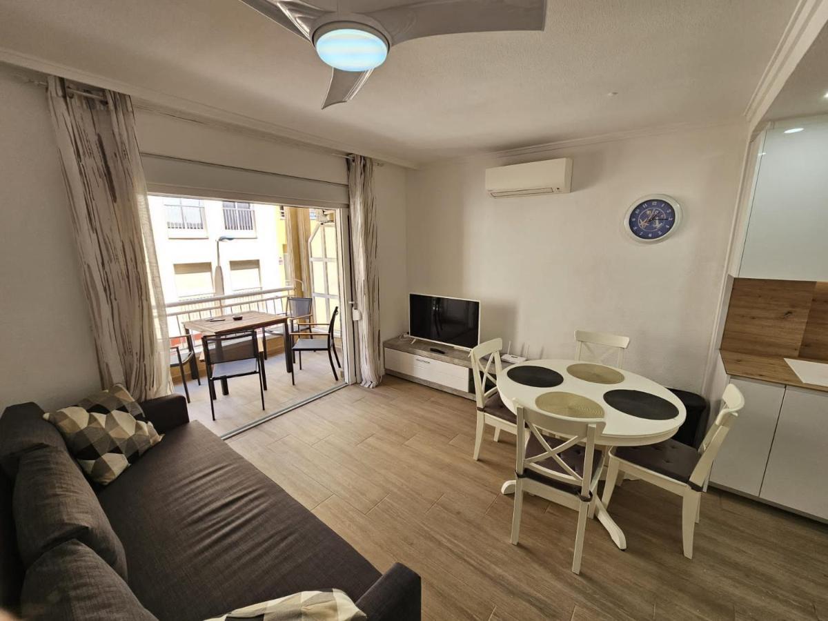 Hda Apartment 2. Torrevieja Buitenkant foto