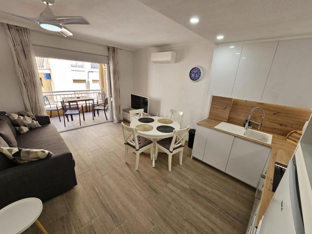 Hda Apartment 2. Torrevieja Buitenkant foto